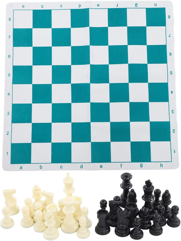 Juegos de Viaje,Juego de ajedrez, Tablero de Piezas de ajedrez, Juego de ajedrez Juego de Tablero de ajedrez de plástico Juego de Ocio Artificial de Escritorio con Tablero de ajedrez de Cuero par